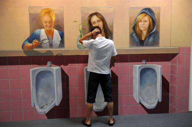 这样的厕所,你让有膀胱害羞症的人情何以堪啊