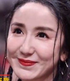 娄艺潇又整容了？这次像波多野结衣2