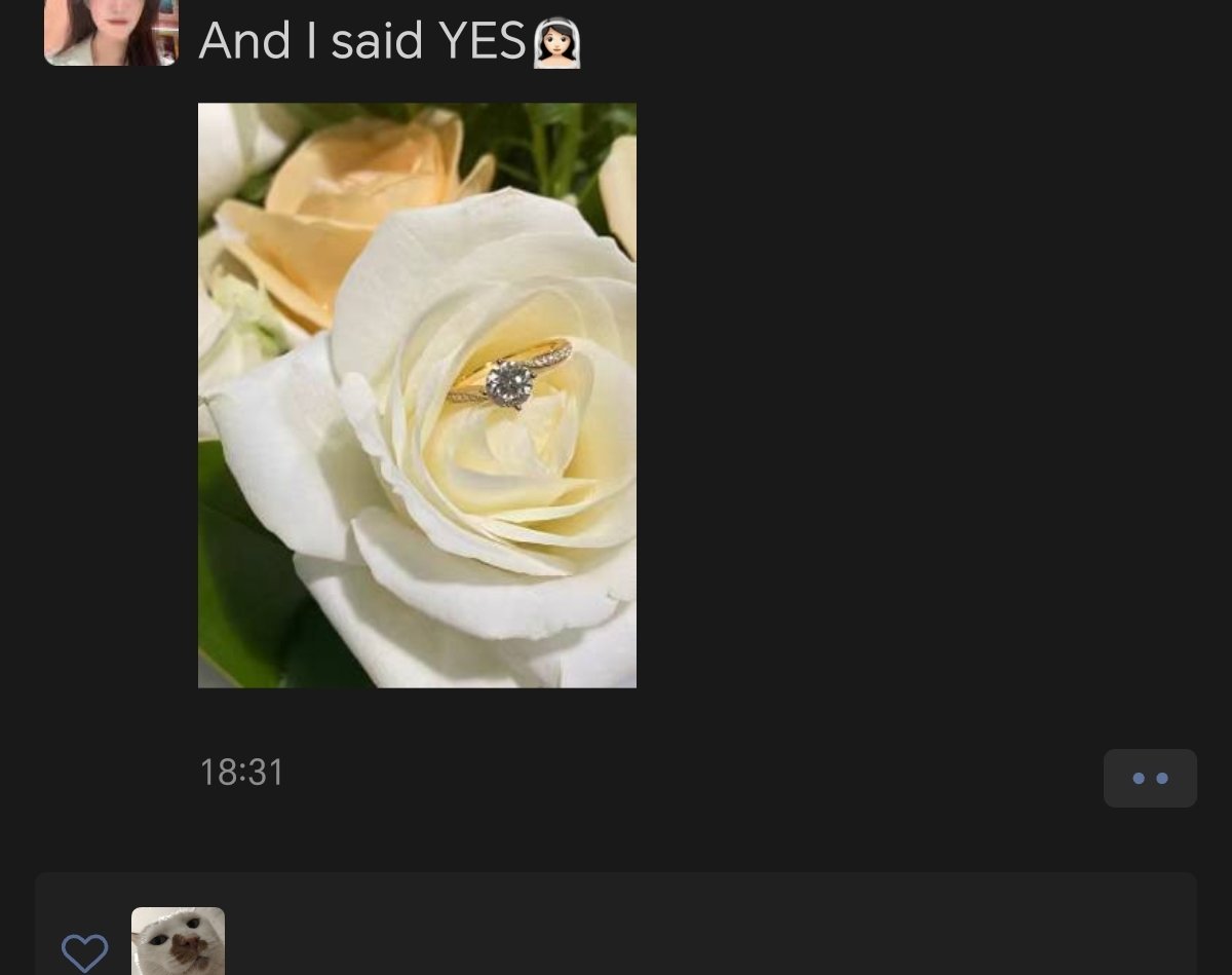 标题就叫，我的初恋小女朋友终于要结婚了。1