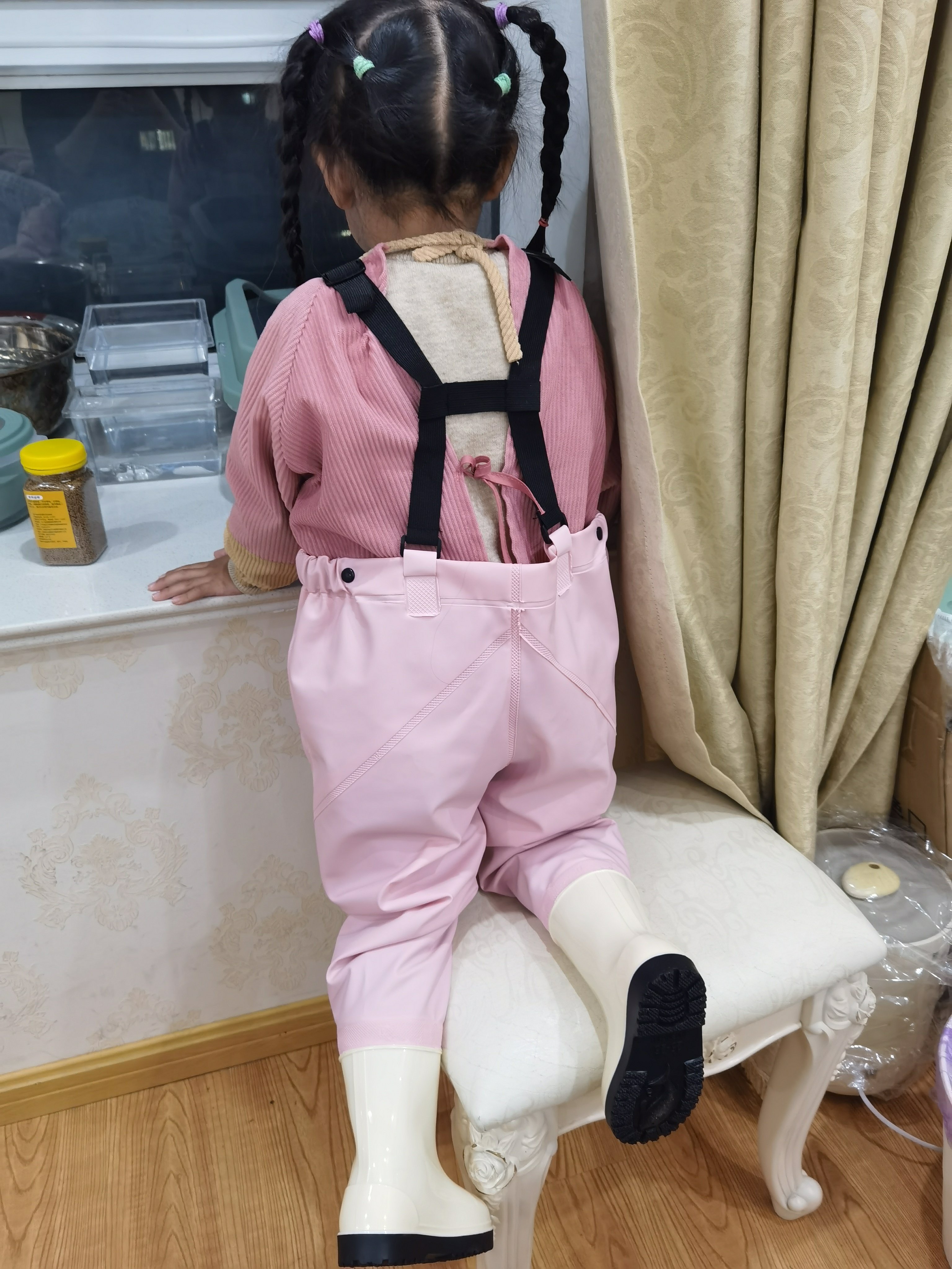 五一去旅游玩水，特地给女儿买的装备（今日不恐婚）1