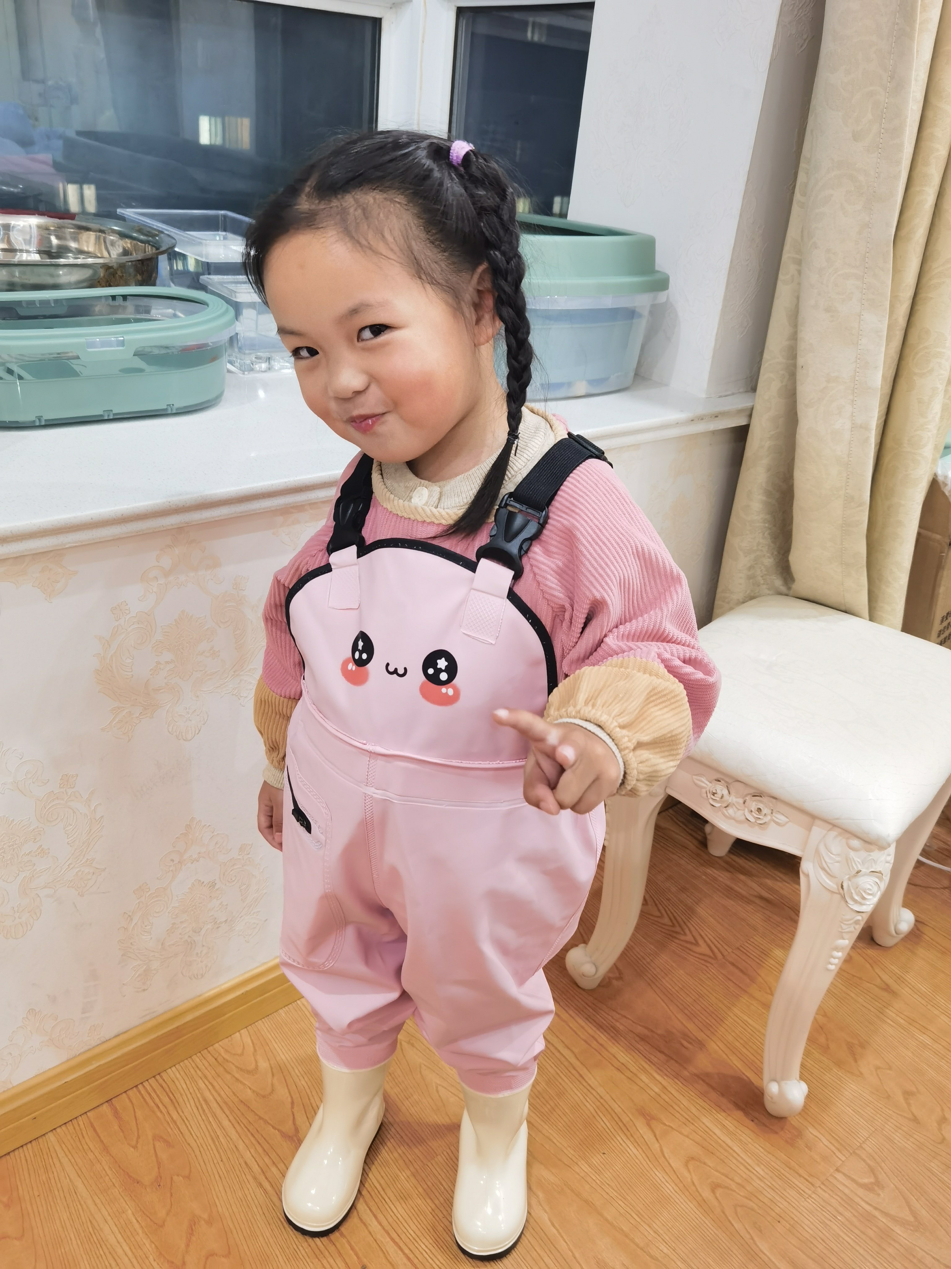 五一去旅游玩水，特地给女儿买的装备（今日不恐婚）2