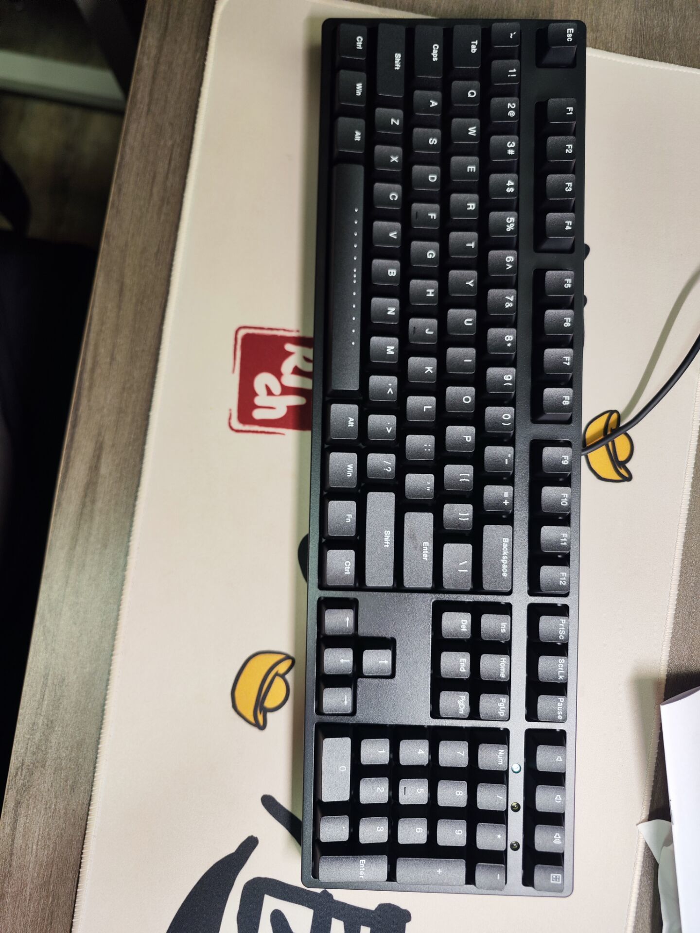 换了个IKBC的青轴1