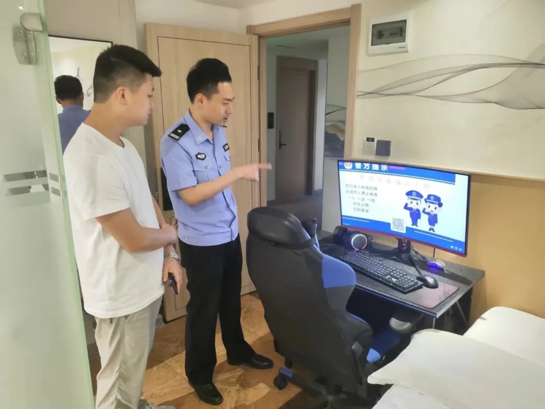 台江公安进企业开展【网络谣言太可怕 造谣传谣危害大】打谣宣传活动3
