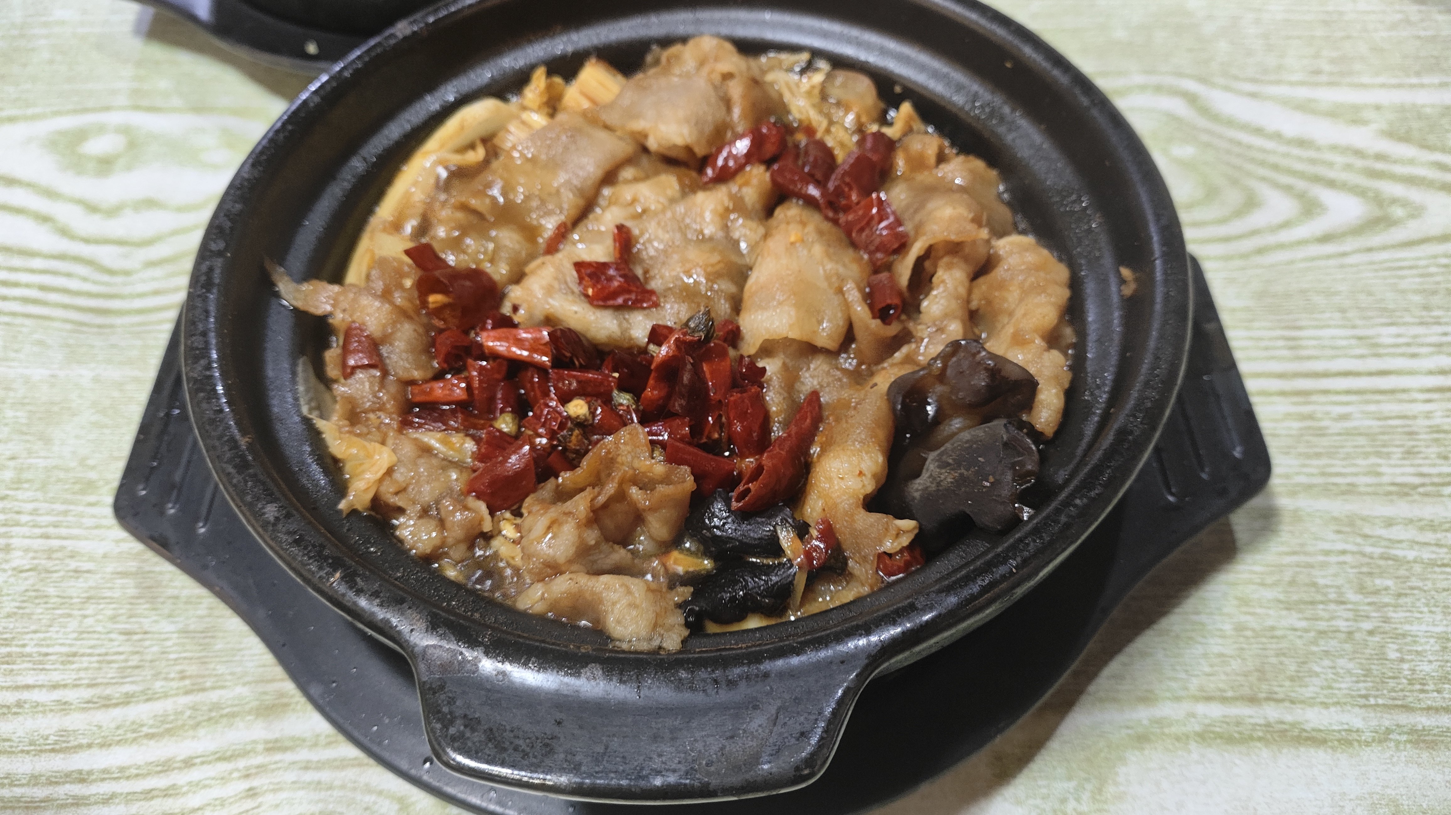 不信邪 今天吃爆辣肥牛饭1
