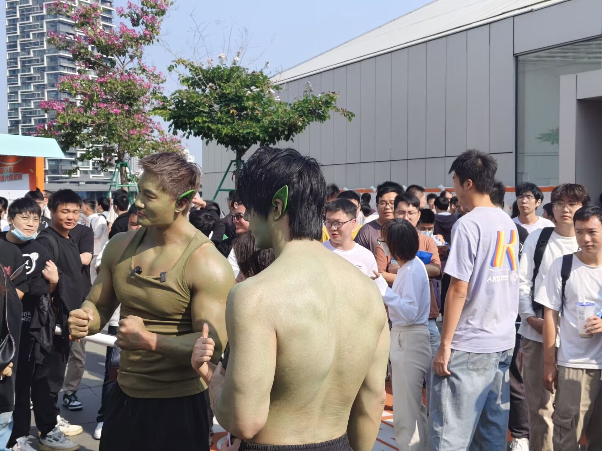 【DNF嘉年华】神秘嘉宾降临会场/ F1天王赛火热开打!DNF线下嘉年华图文直播(口令码抽QB60