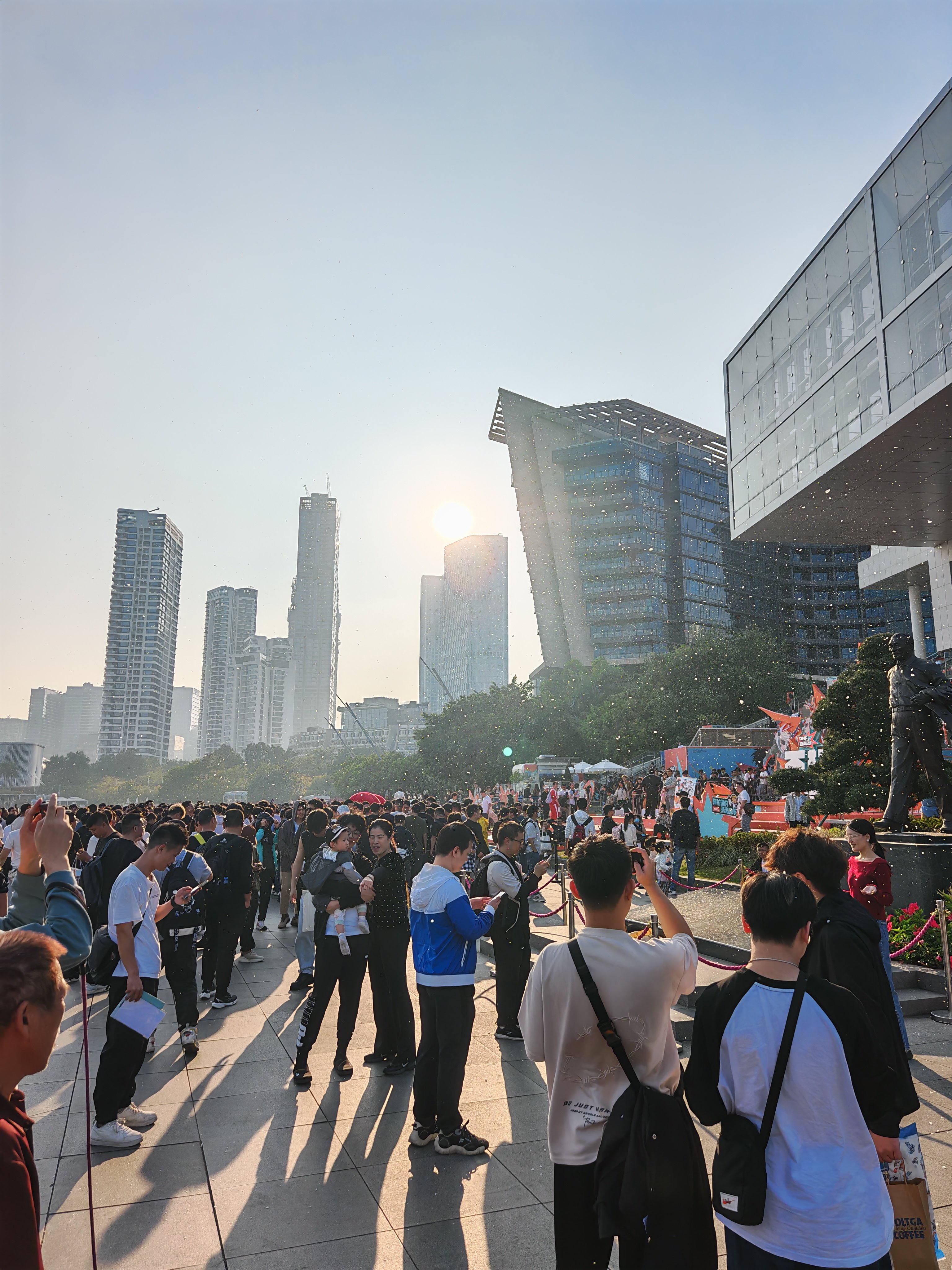 【DNF嘉年华】神秘嘉宾降临会场/ F1天王赛火热开打!DNF线下嘉年华图文直播(口令码抽QB79