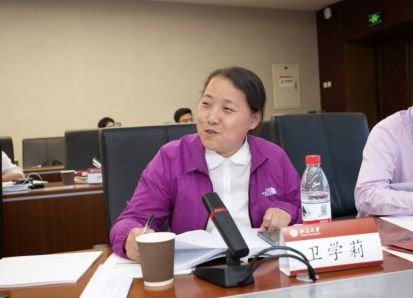 国内大学教授疑似犯低级错误，将抽象翻译成“抽水大象”，成为国际笑柄2