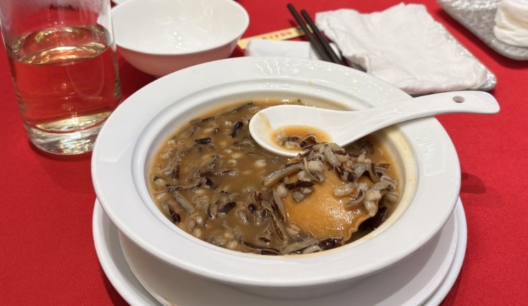 从年三十到今晚都是一家人在外面吃饭1