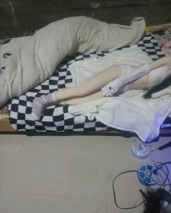 花了4000买了一个娃娃当老婆，正常吗？？？（搬）3