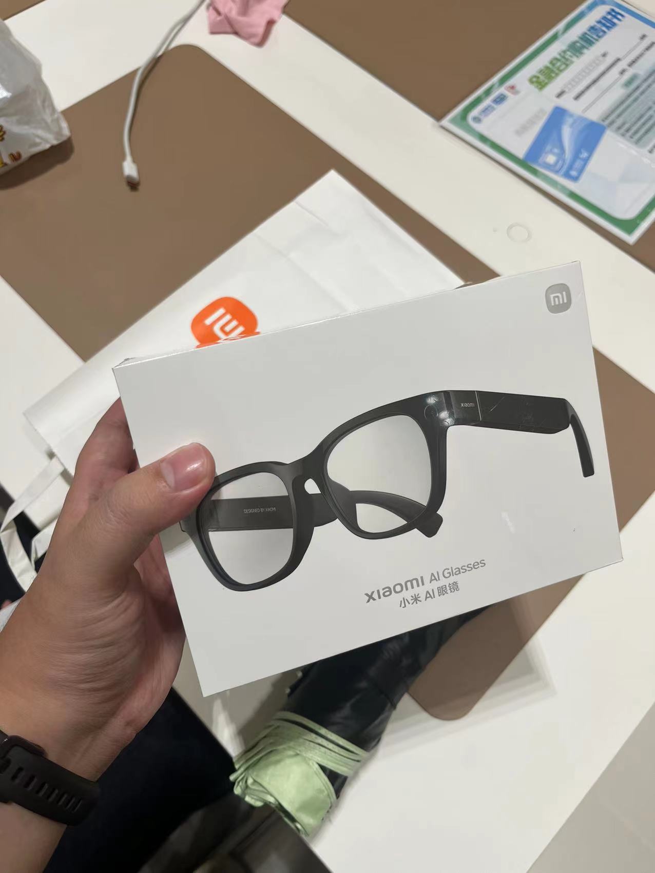 YU7是买不起了，买个ai眼镜凑凑热闹1