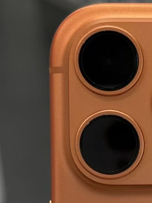 从这一个切面来看，xiaomi 17pro真的太像iPhone17pro3