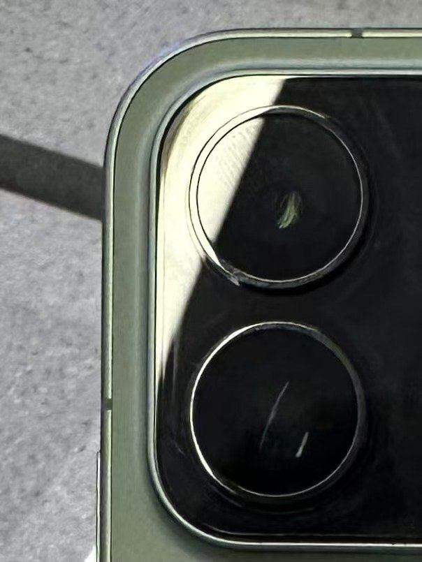 从这一个切面来看，xiaomi 17pro真的太像iPhone17pro4
