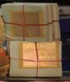 问一个迷信的问题？桥旁边时不时有纸钱和三柱香是什么意思2