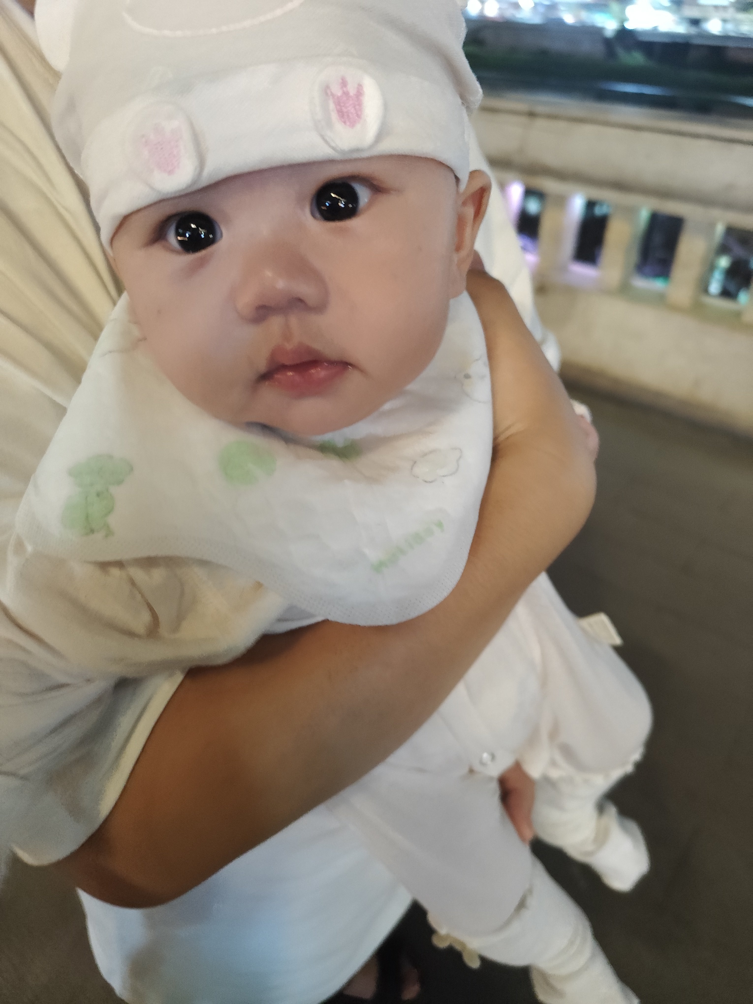 兄弟们，今天真是个好日子啊，我儿子请我吃大餐3