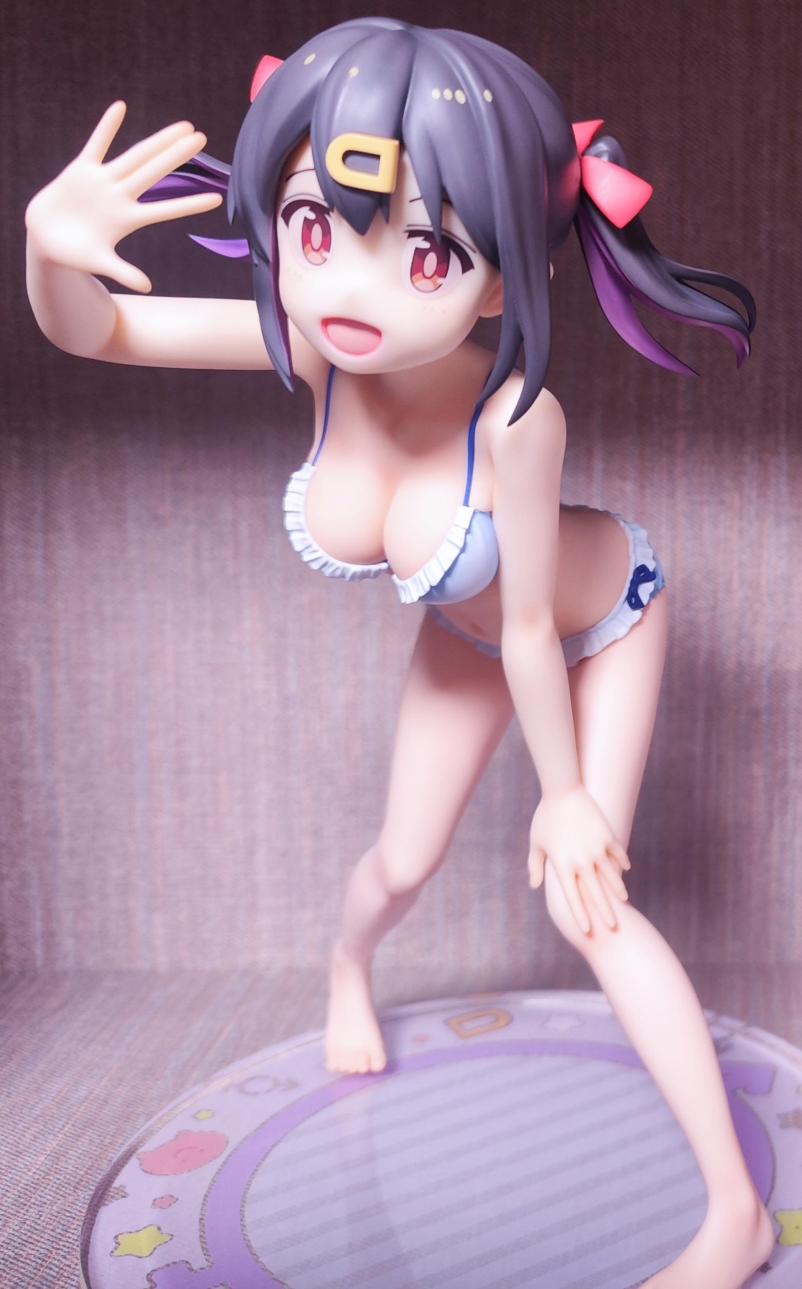 【AI实拍】试试手办转真人1