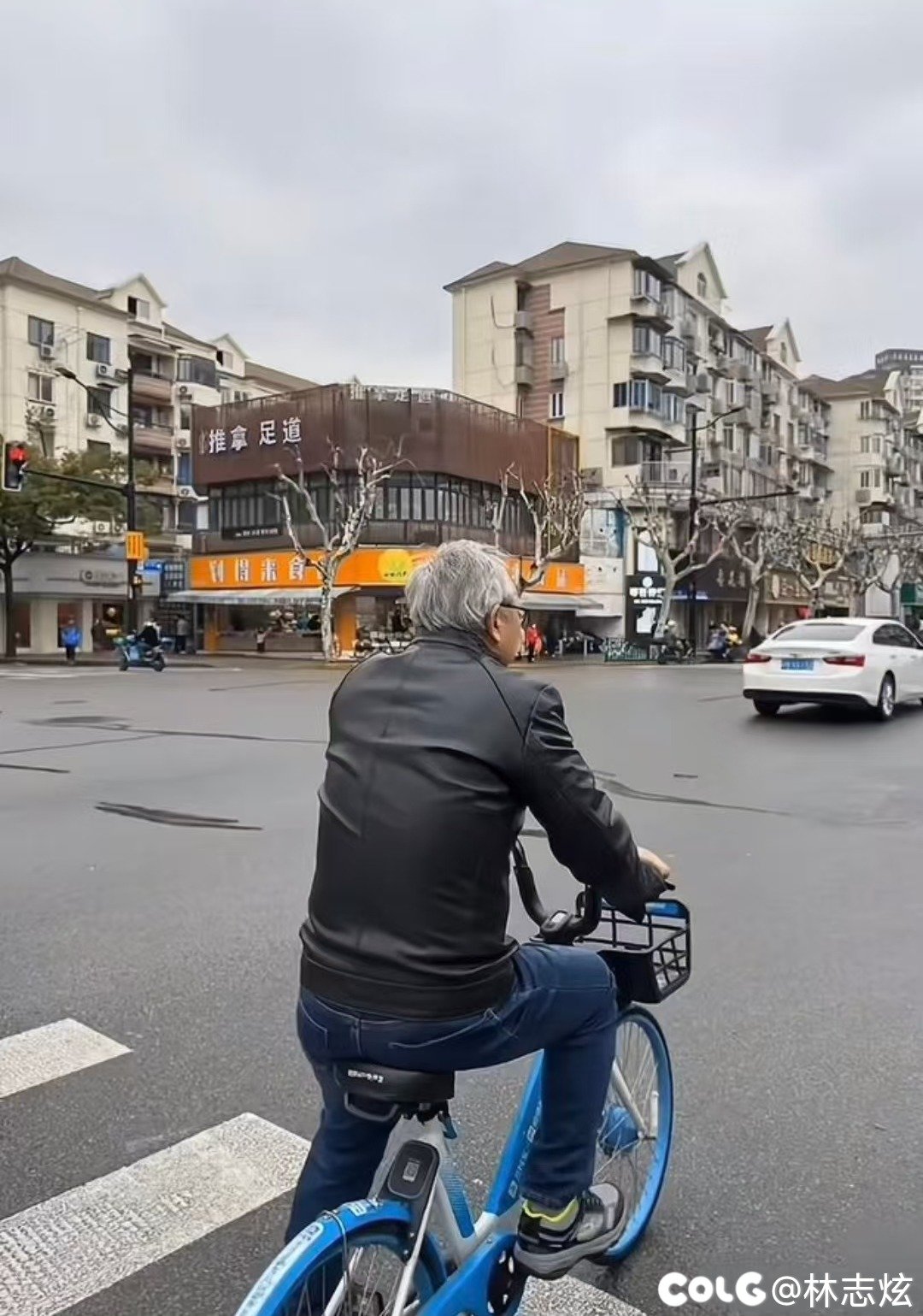 事实证明，一个男人是否吸引眼球，有时候和他开什么车关系不大1